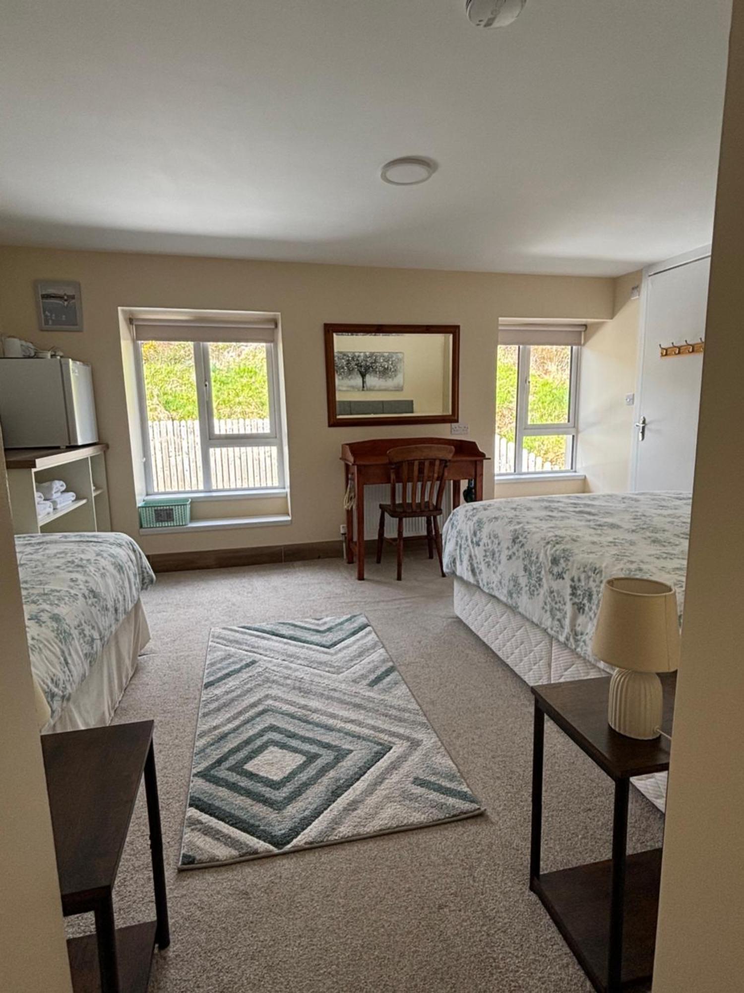 Mary'S Of Mulranny Hotel Стая снимка