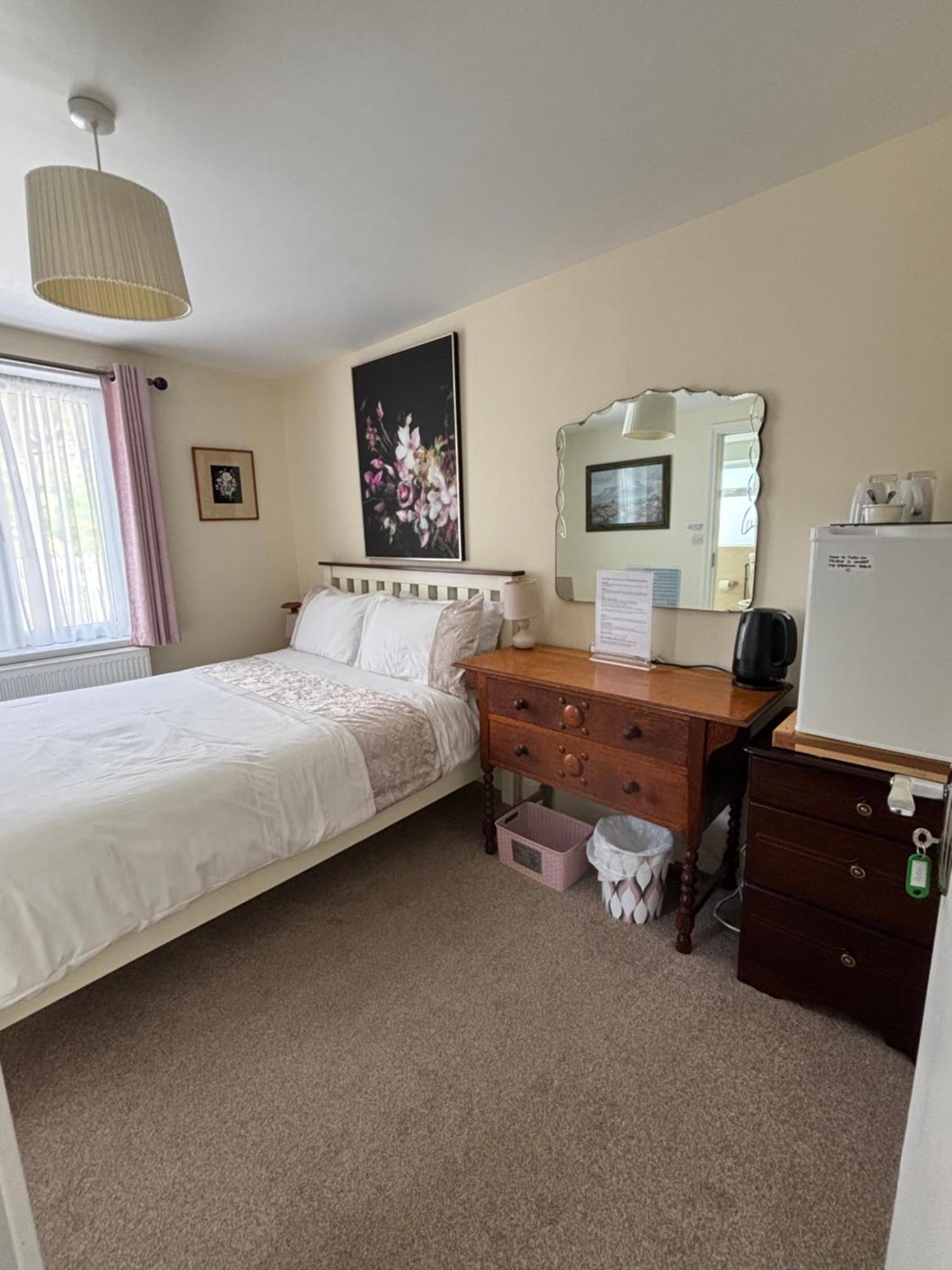 Mary'S Of Mulranny Hotel Стая снимка